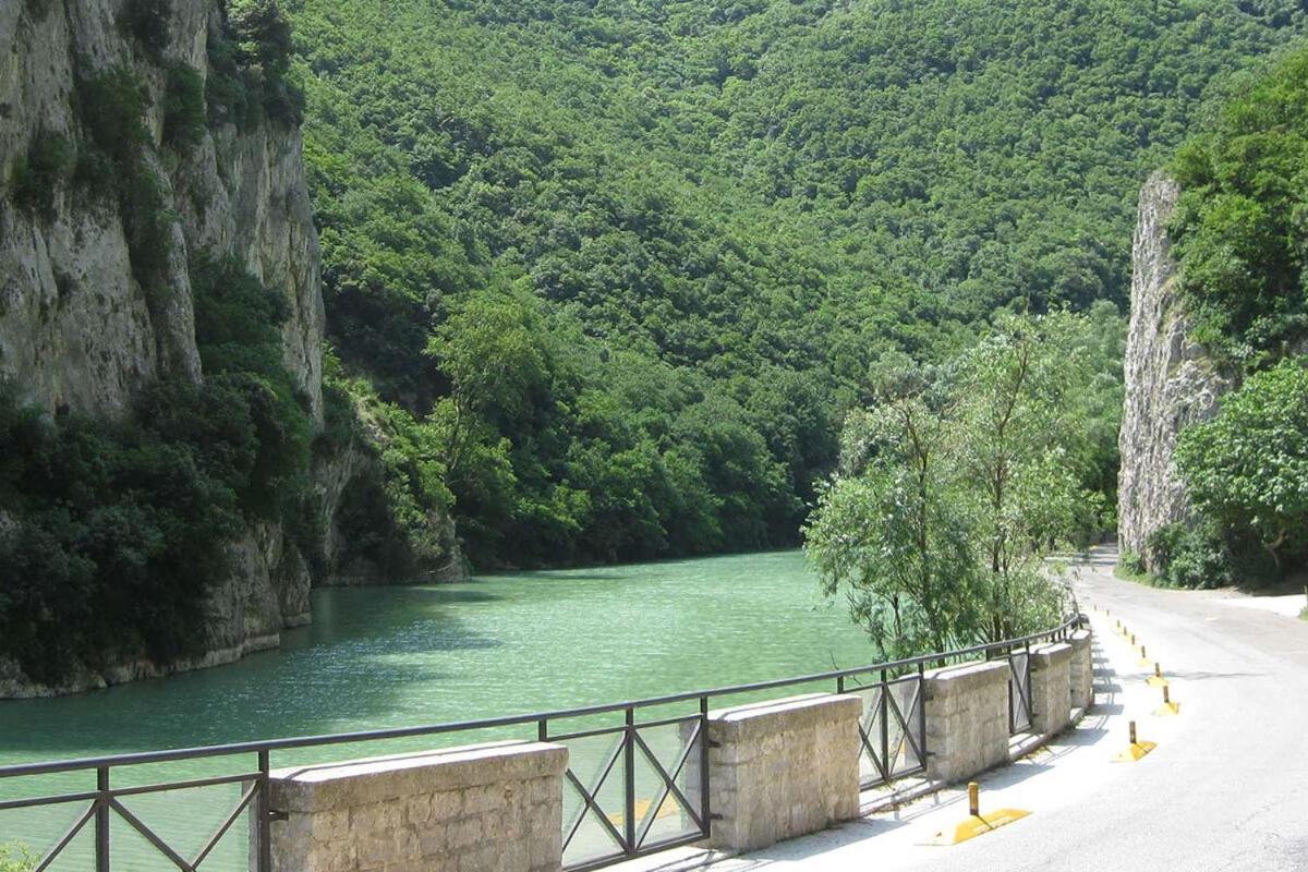 La Finestra Sul Fiume Fossombrone Exterior foto