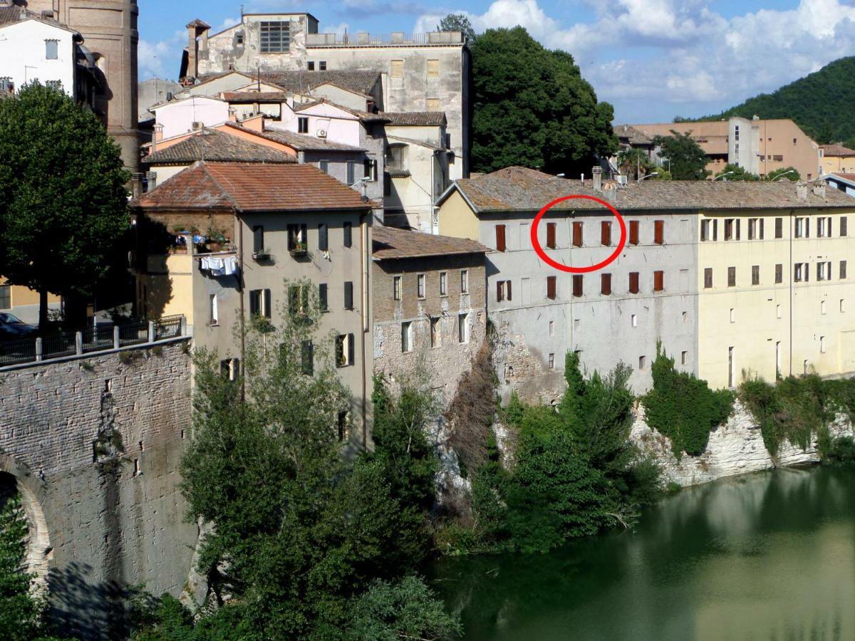 La Finestra Sul Fiume Fossombrone Exterior foto